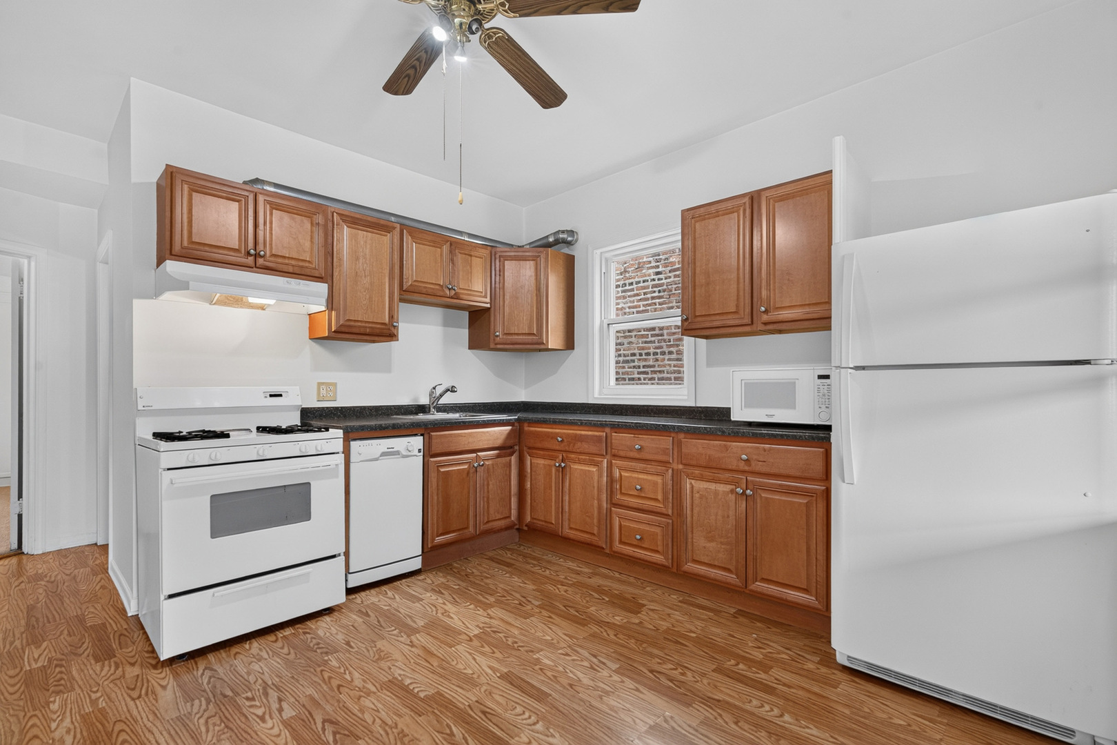 3445 N Monticello Avenue Property Photo 17