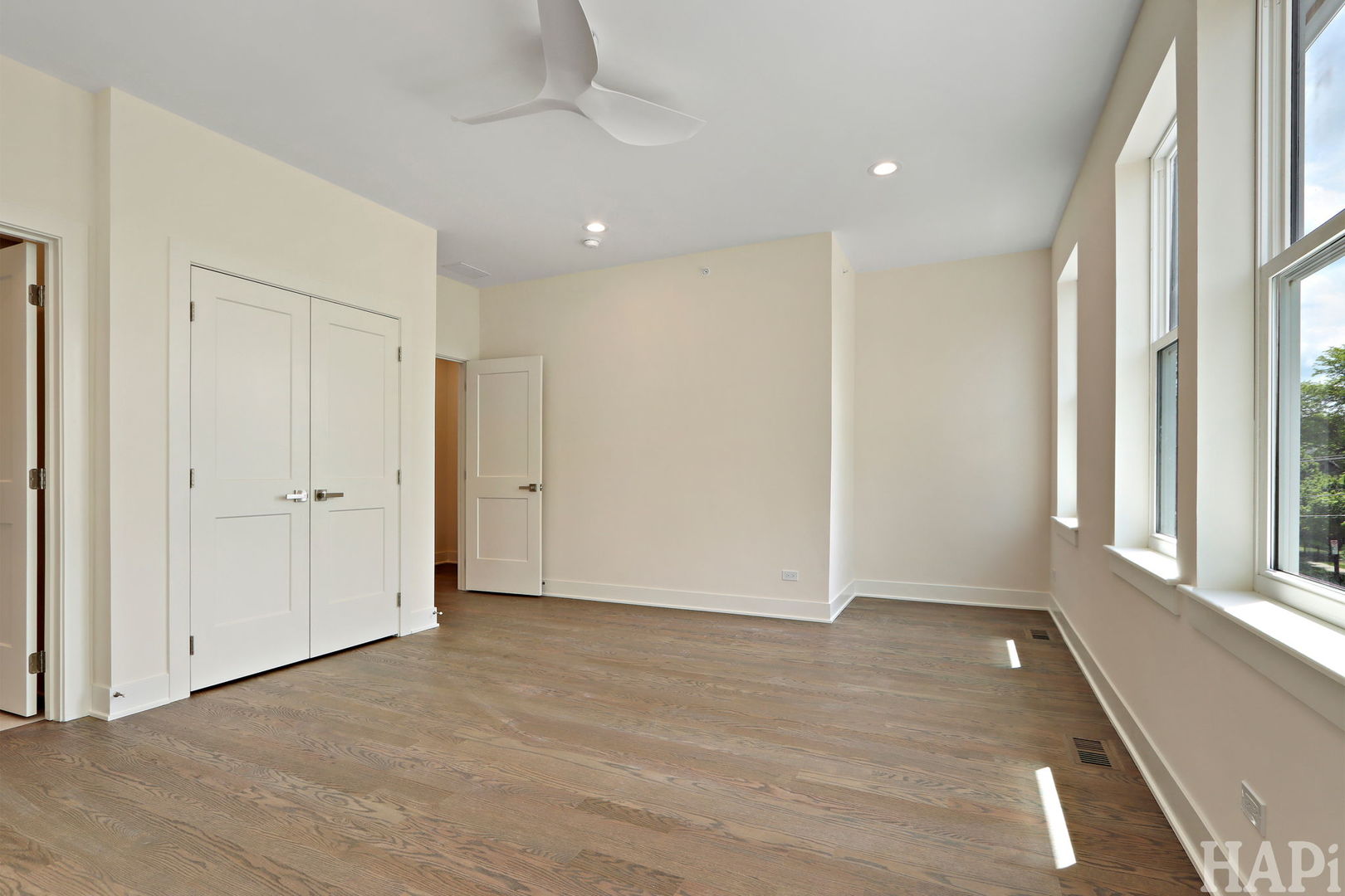 120 Washington Street 2 Property Photo 22