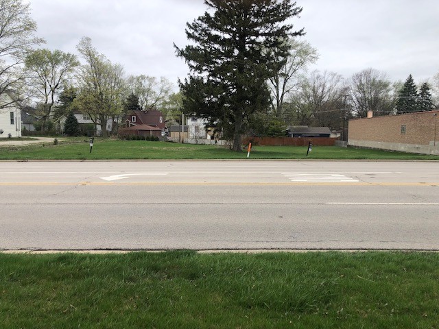 1002 Ogden Avenue Property Photo 3