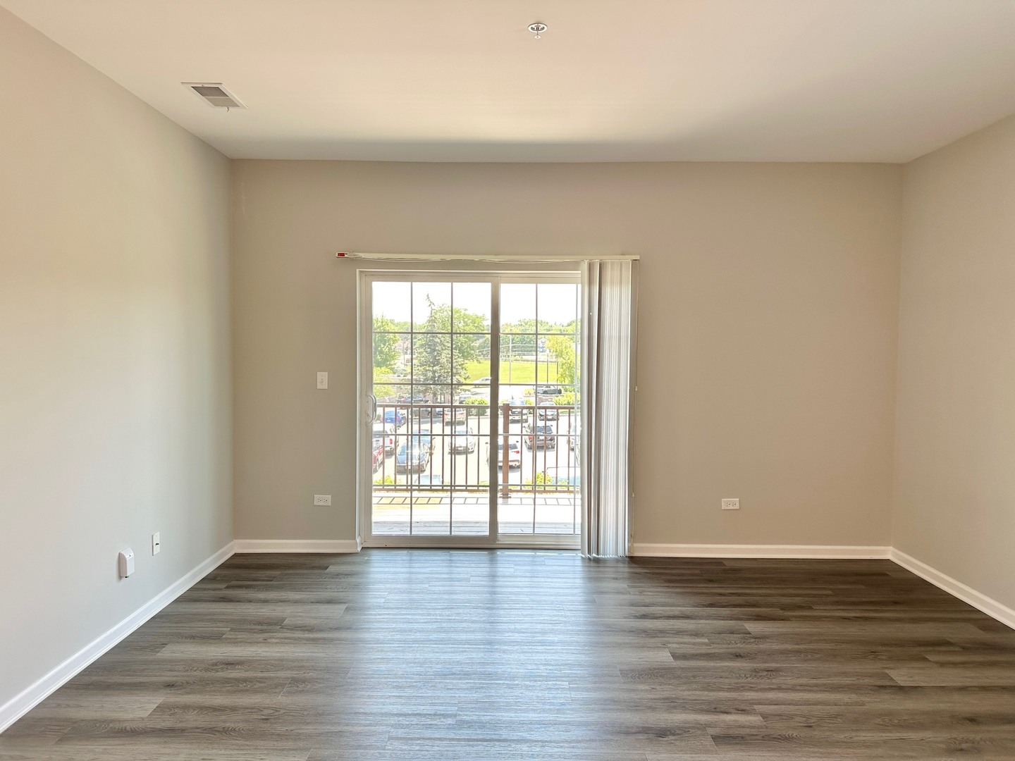 301 N Madison Street 3a Property Photo 6