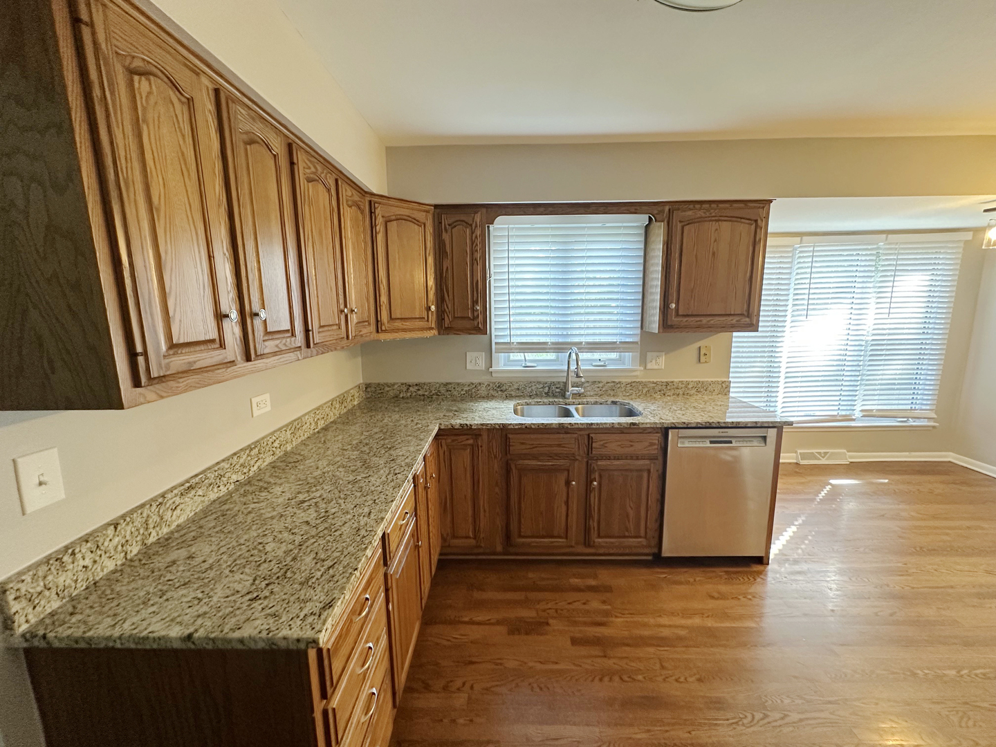 508 W Golf Road Property Photo 8
