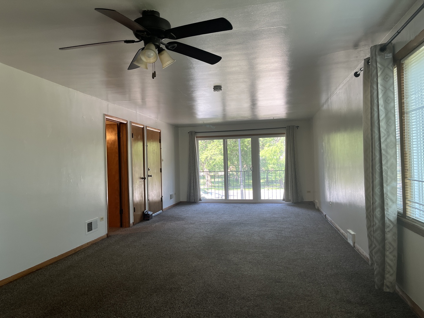 9515 S Michigan Avenue 2 Property Photo 3