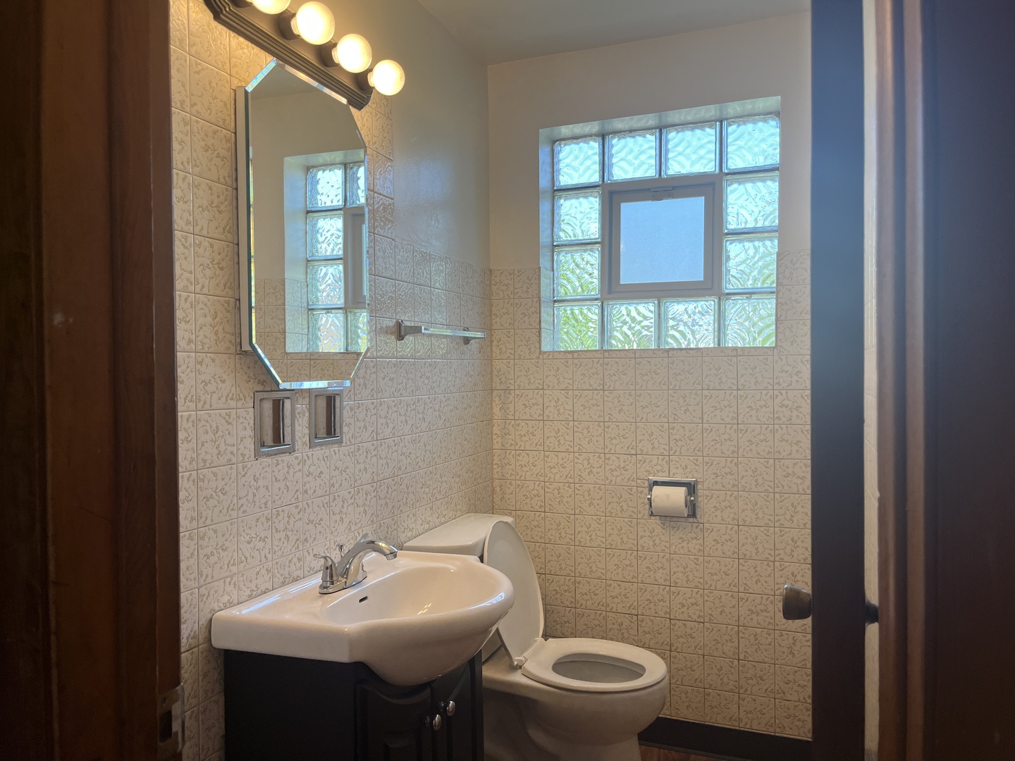 9515 S Michigan Avenue 2 Property Photo 8
