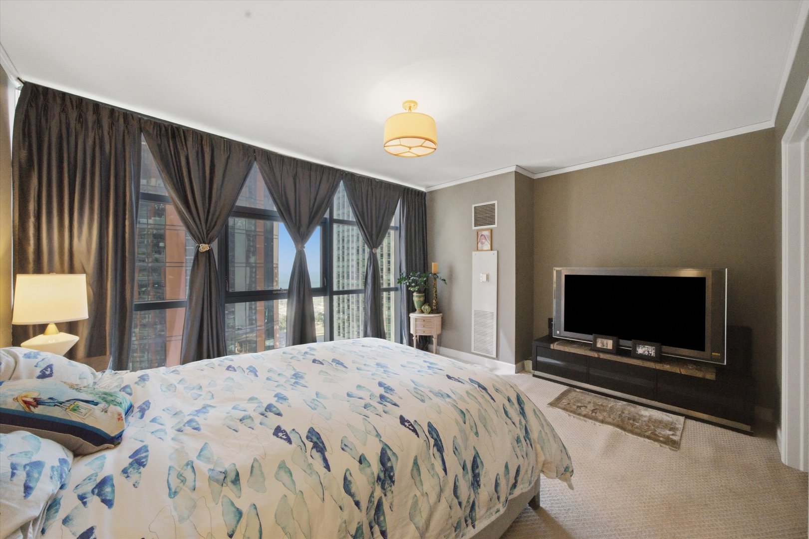 201 N Westshore Drive 1708 Property Photo 11