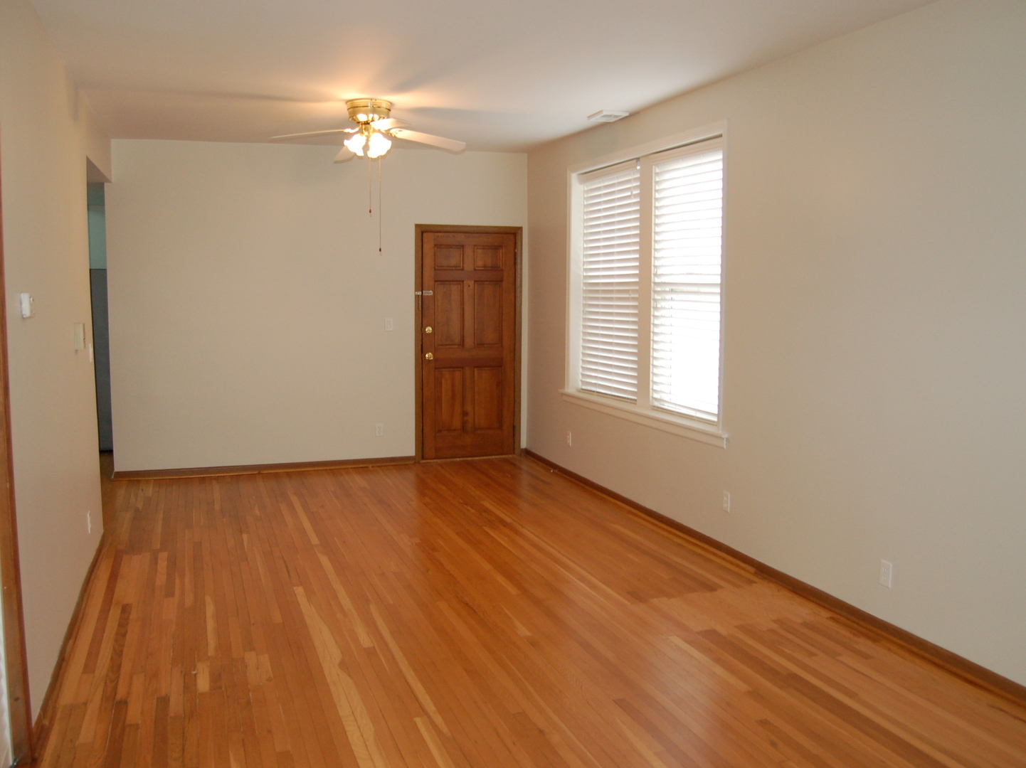 1668 W Edgewater Avenue 2s Property Photo 3