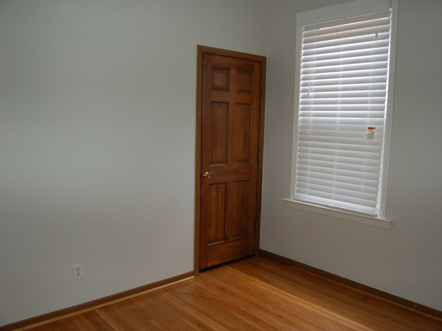 1668 W Edgewater Avenue 2s Property Photo 4