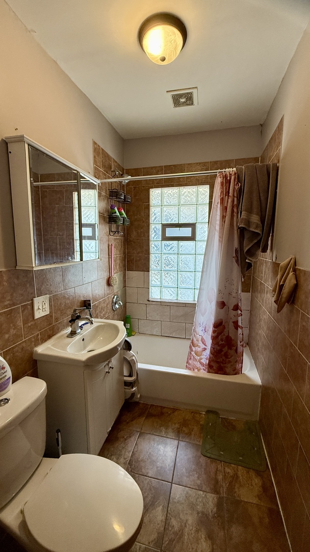 5400 W Augusta Boulevard Property Photo 12