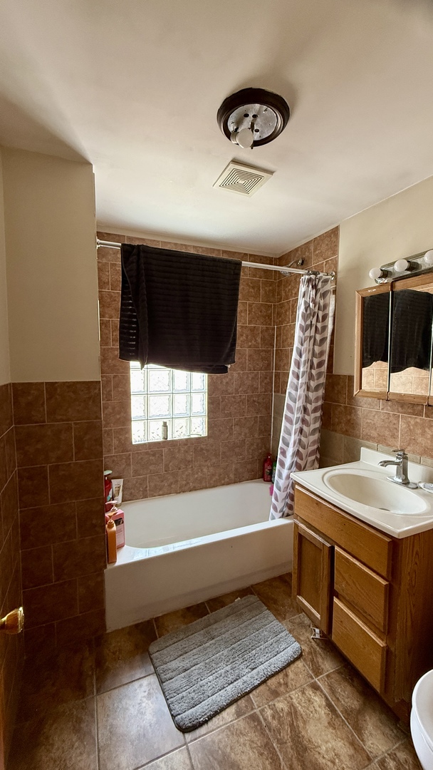 5400 W Augusta Boulevard Property Photo 23