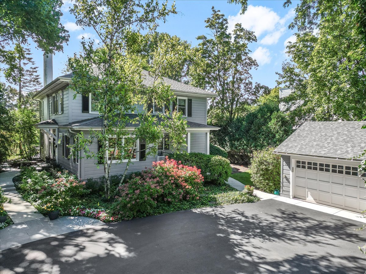 1440 Tower Road Property Photo 3