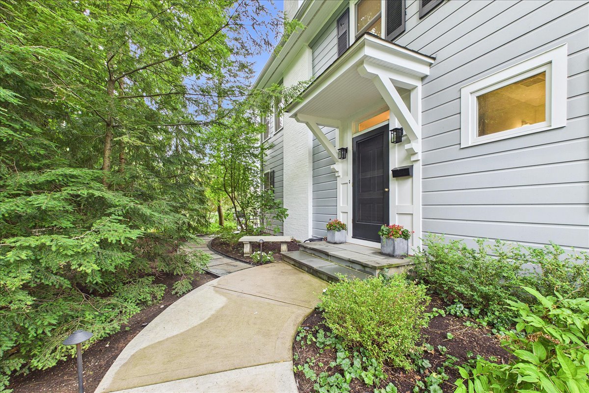 1440 Tower Road Property Photo 4