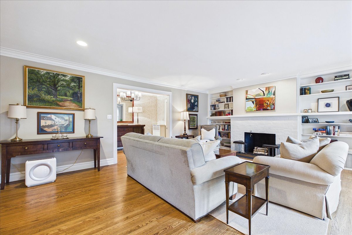 1440 Tower Road Property Photo 10