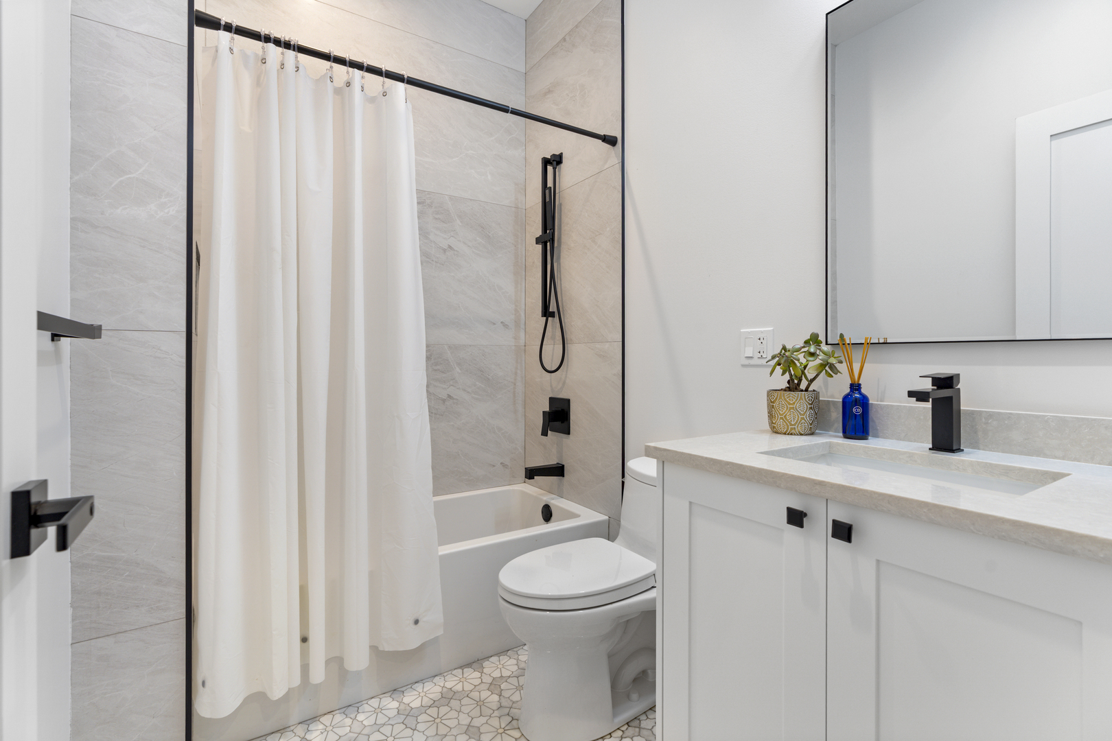 1525 N Bosworth Avenue 3s Property Photo 17