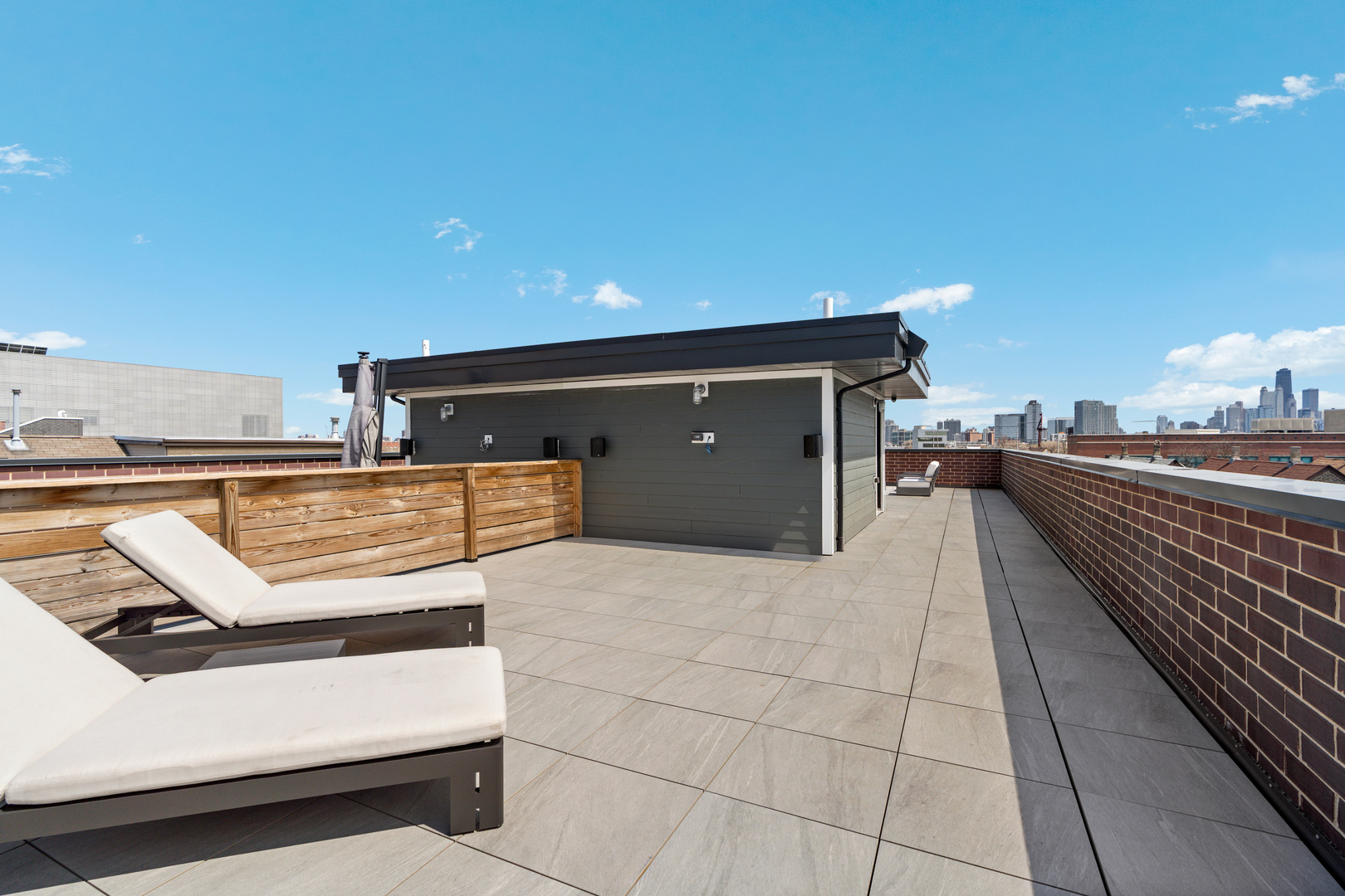 1525 N Bosworth Avenue 3s Property Photo 25
