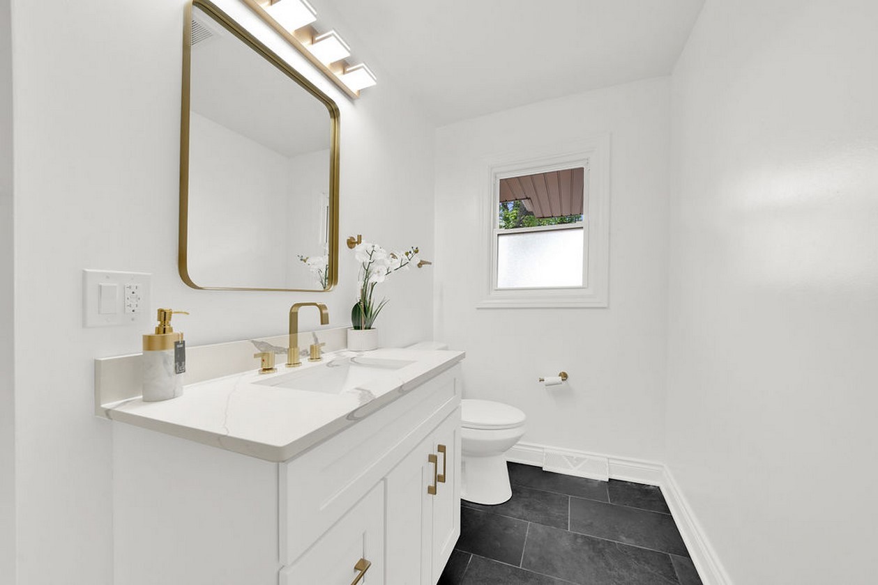 3245 S Manor Drive Property Photo 20
