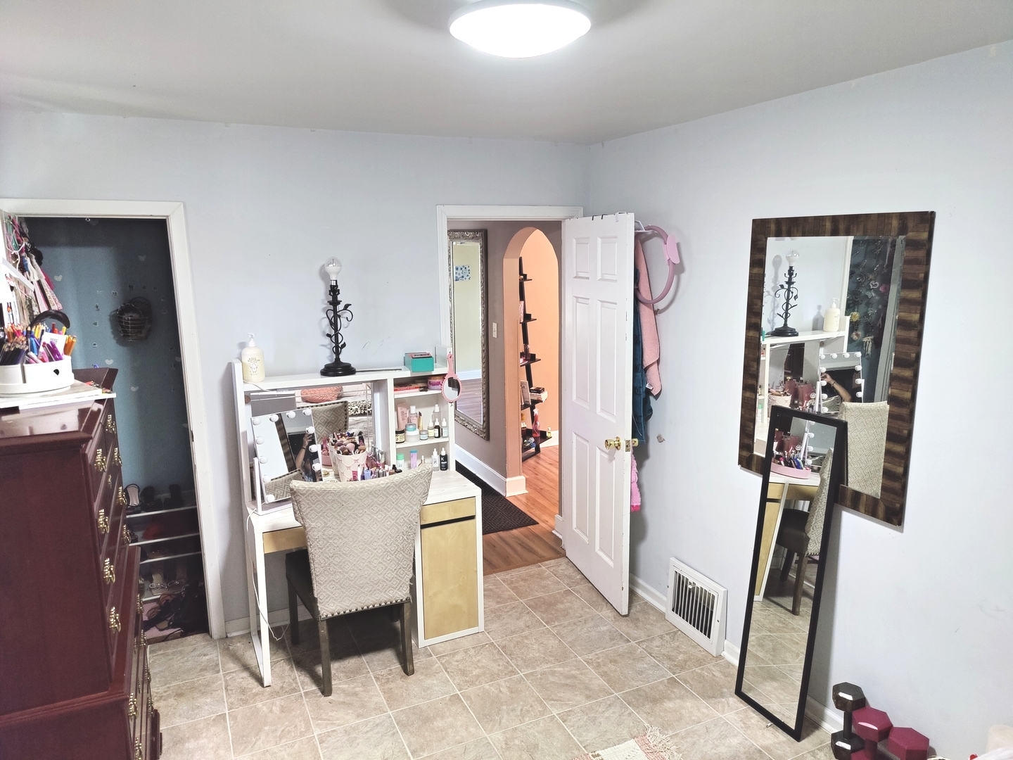 108 S Park Road Property Photo 14