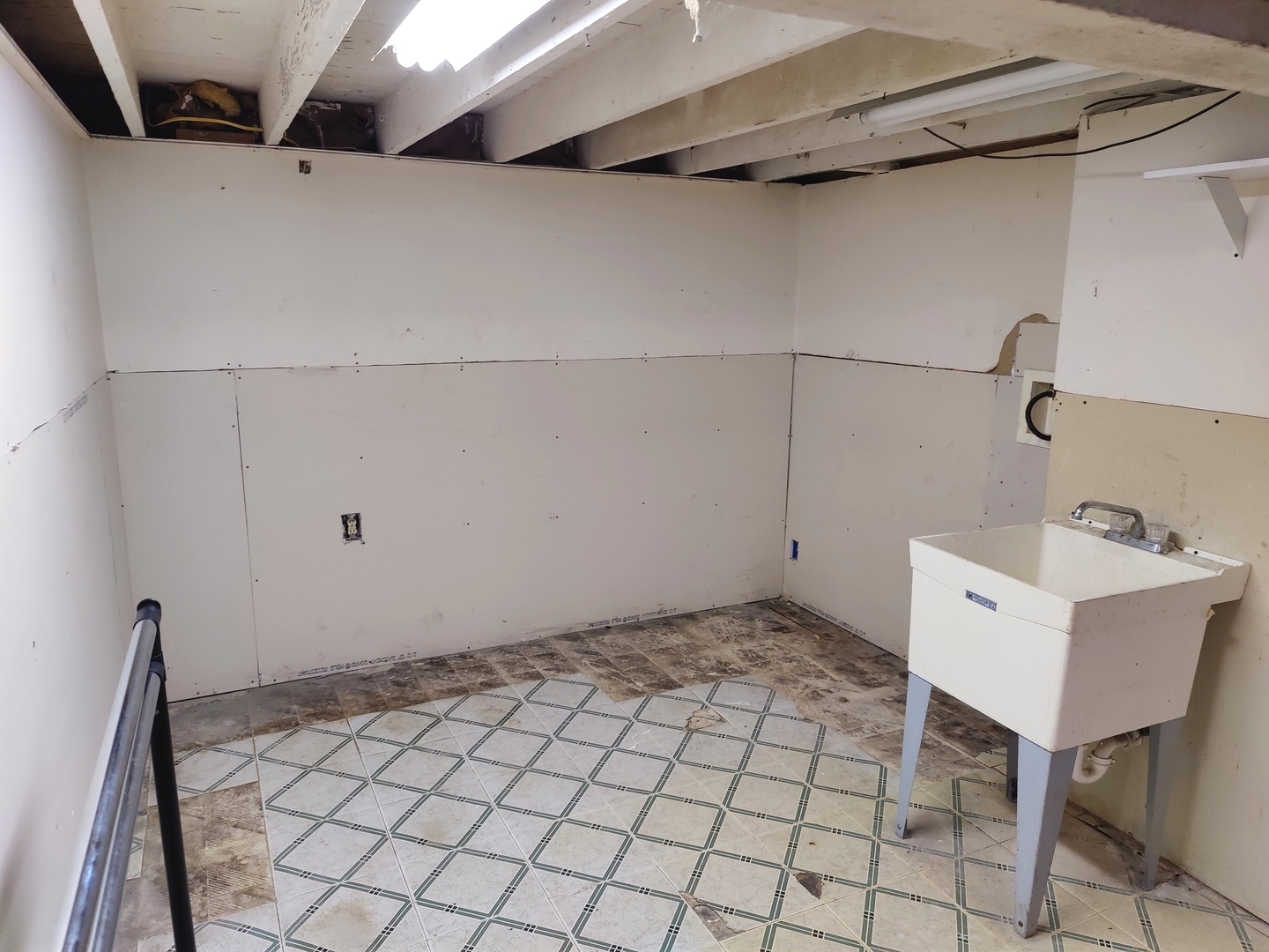 108 S Park Road Property Photo 25
