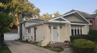909 S Dryden Place Property Photo 1