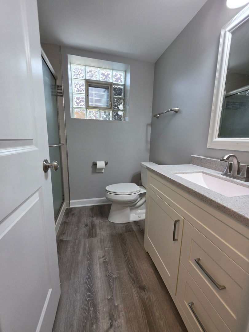 909 S Dryden Place Property Photo 14