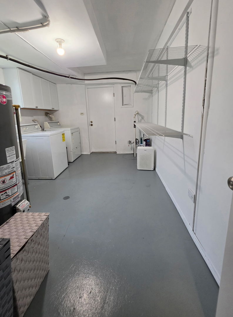 909 S Dryden Place Property Photo 15