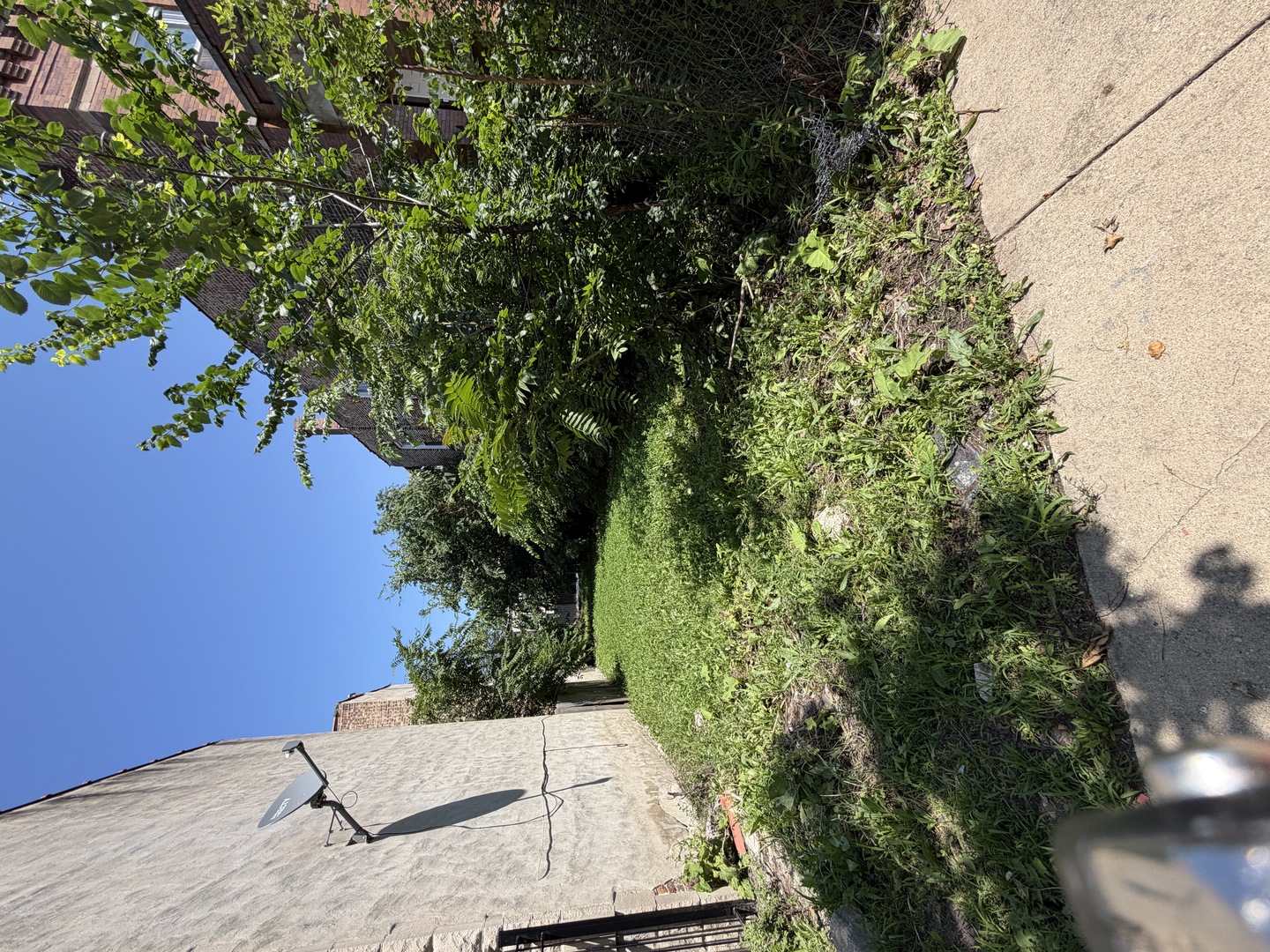 1623 S Central Park Avenue Property Photo 2