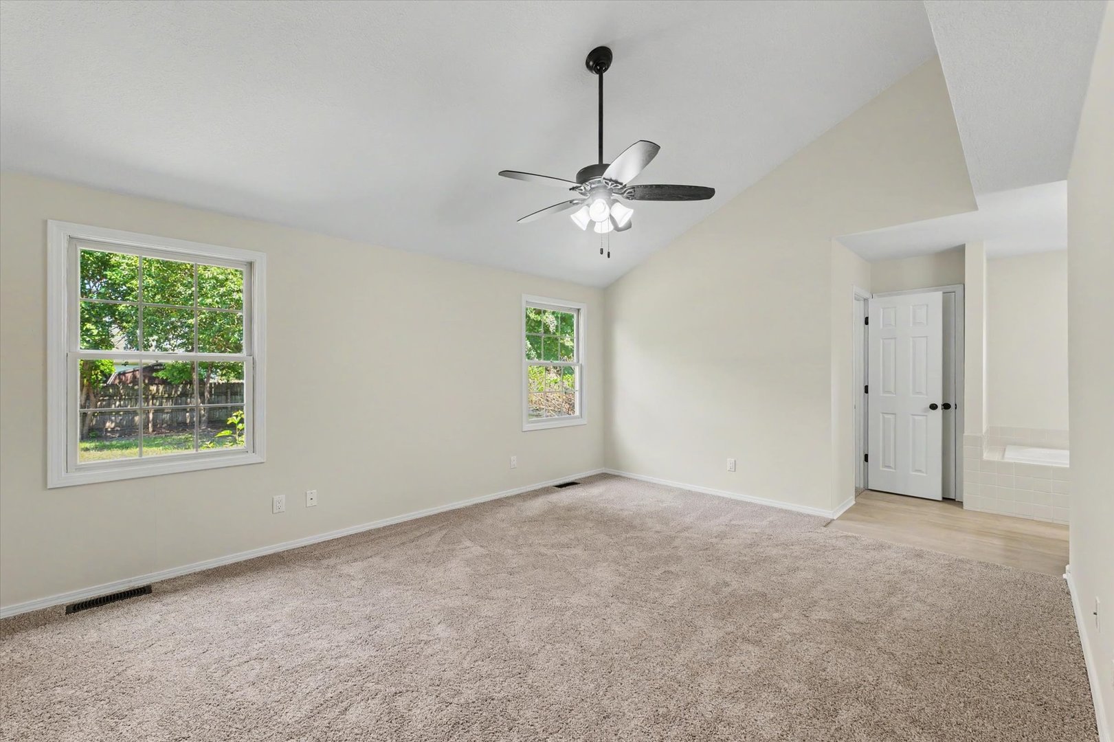 808 E Marshall Street Property Photo 15