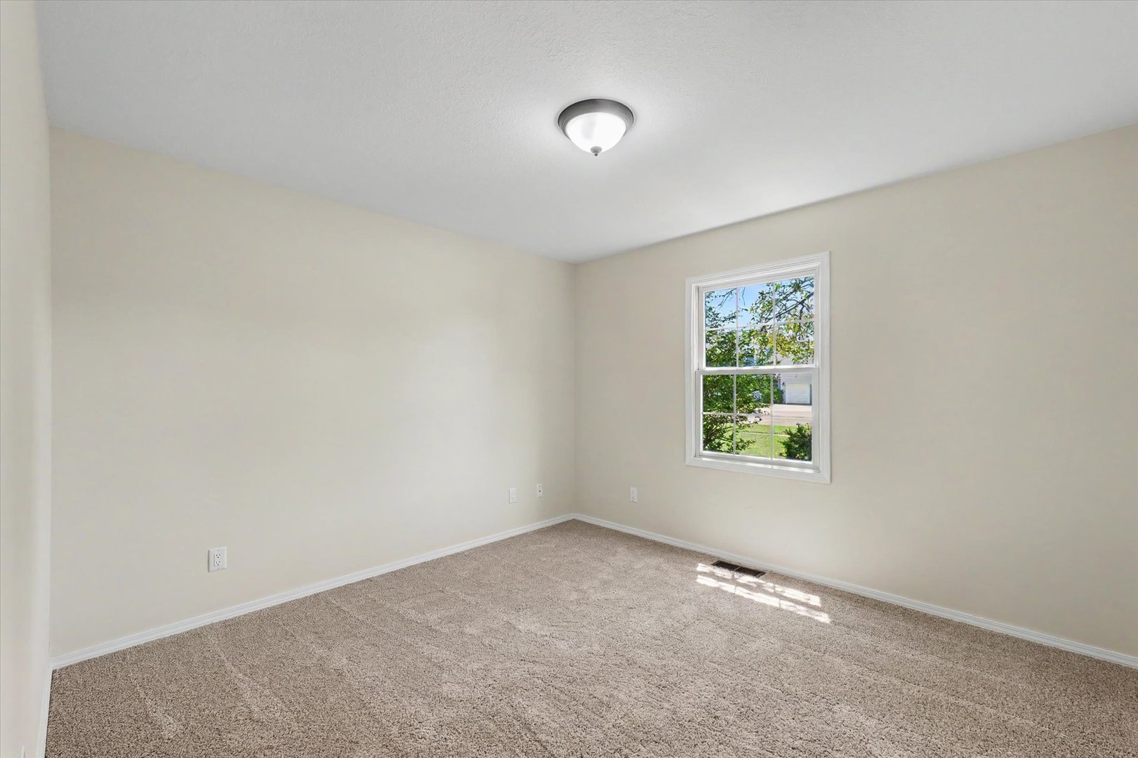 808 E Marshall Street Property Photo 20