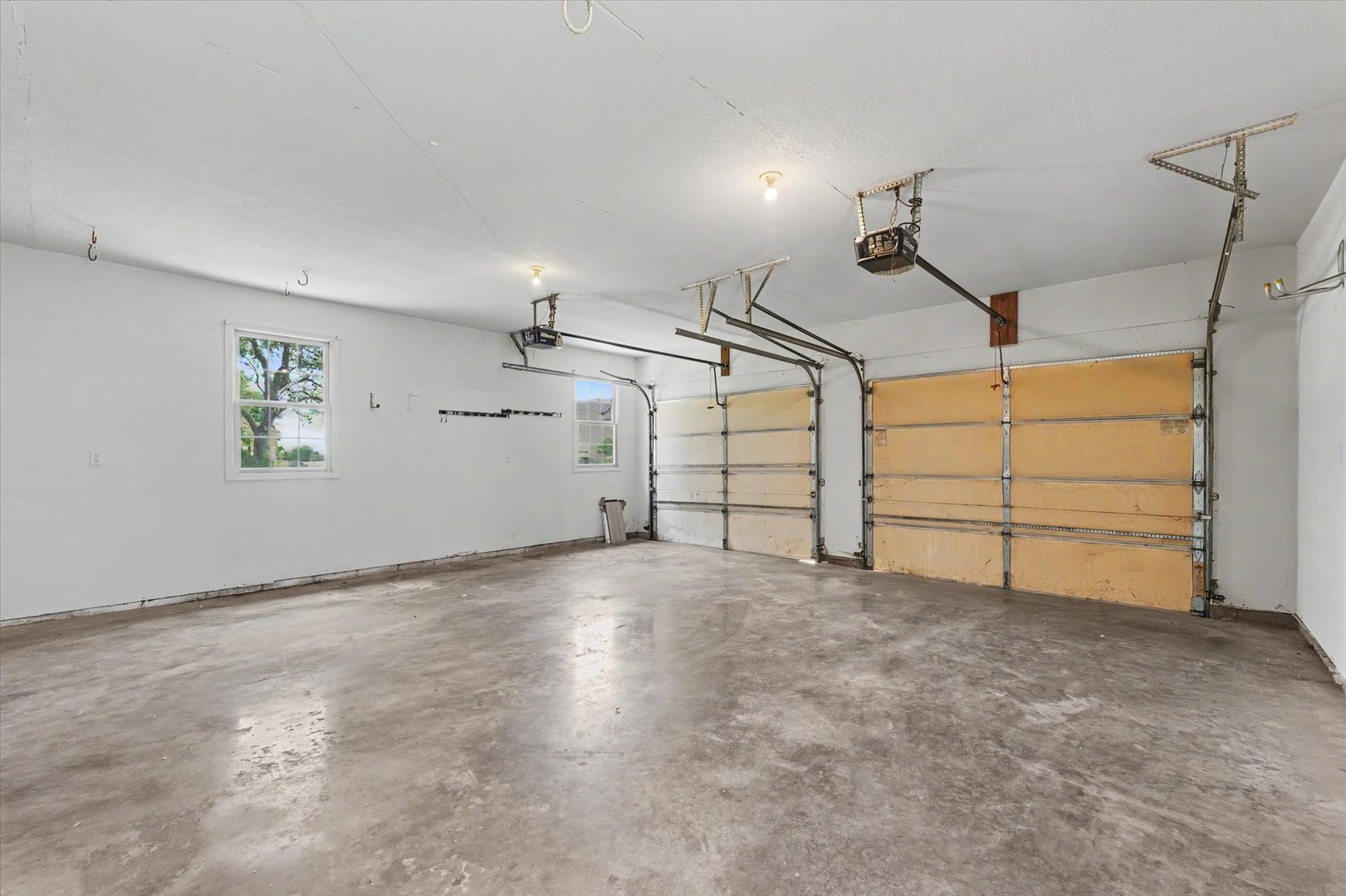 808 E Marshall Street Property Photo 23
