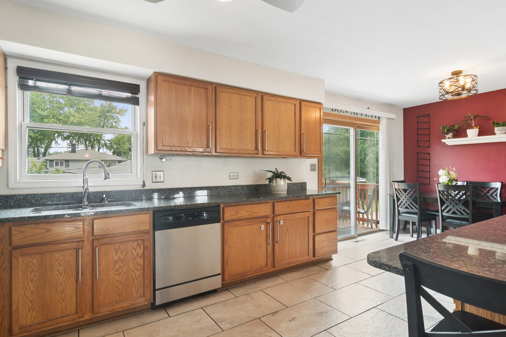 117 S Evergreen Avenue Property Photo 8