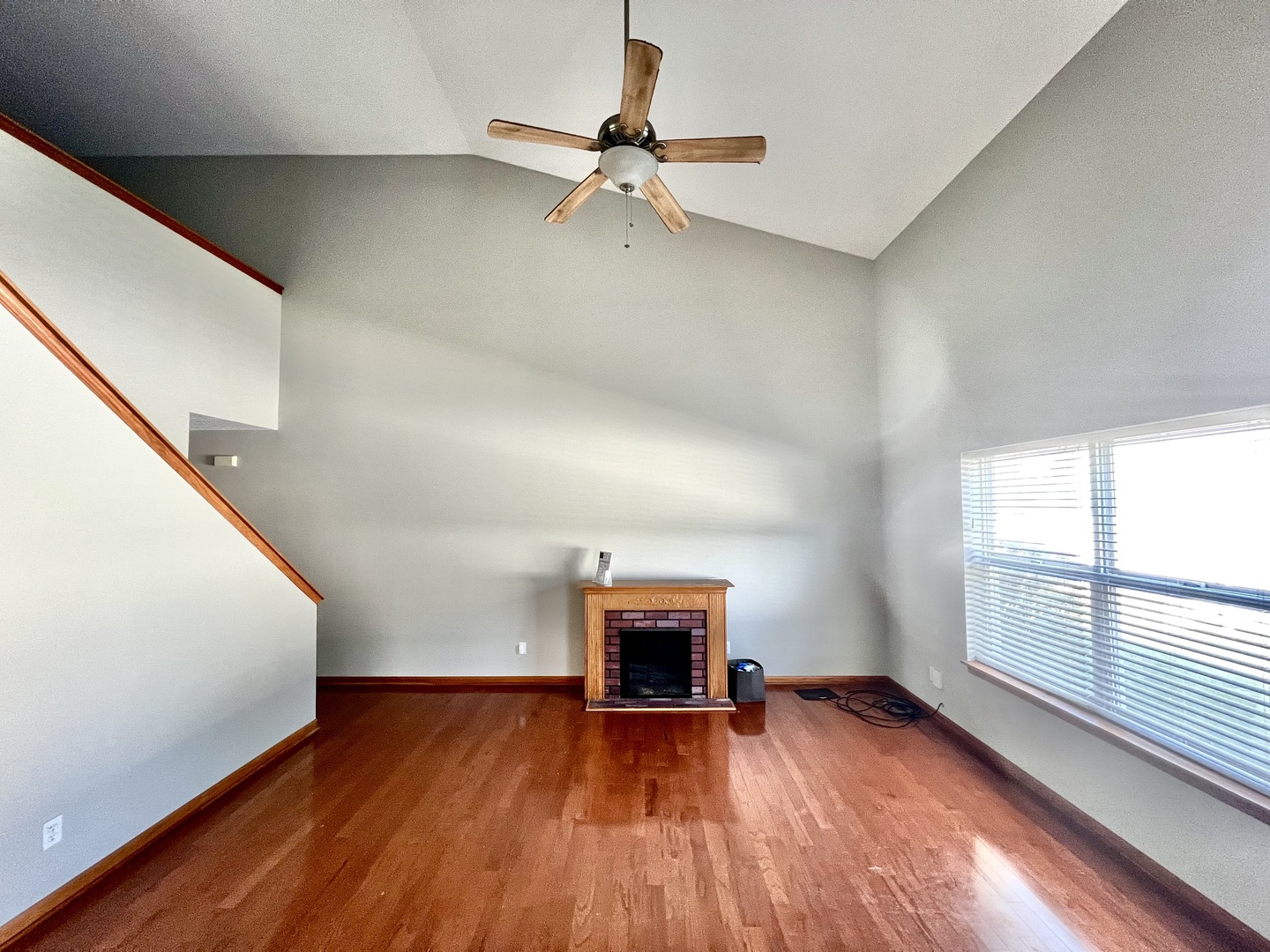1172 Rose Drive Property Photo 6