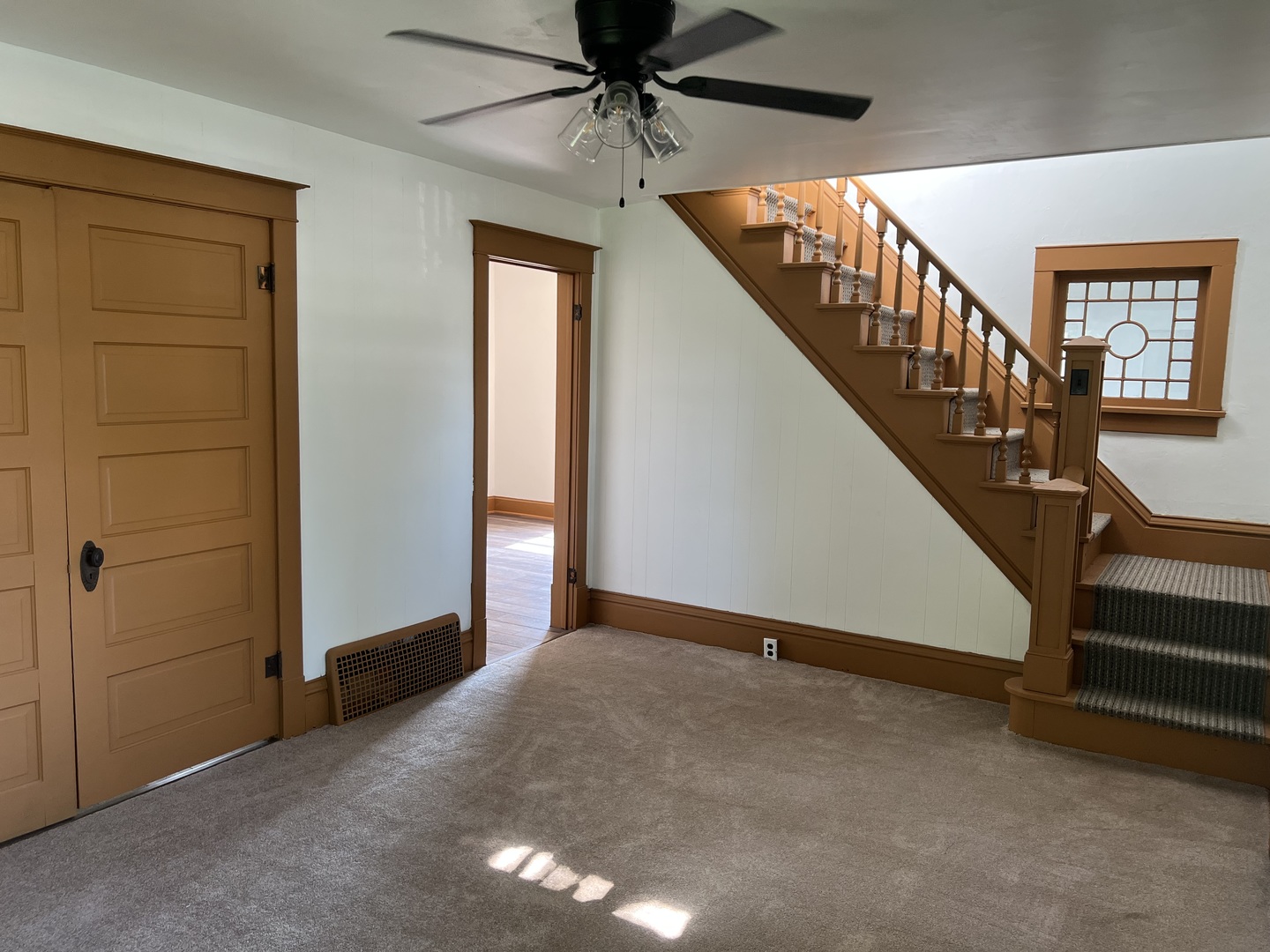 107 W Palmer Street Property Photo 6