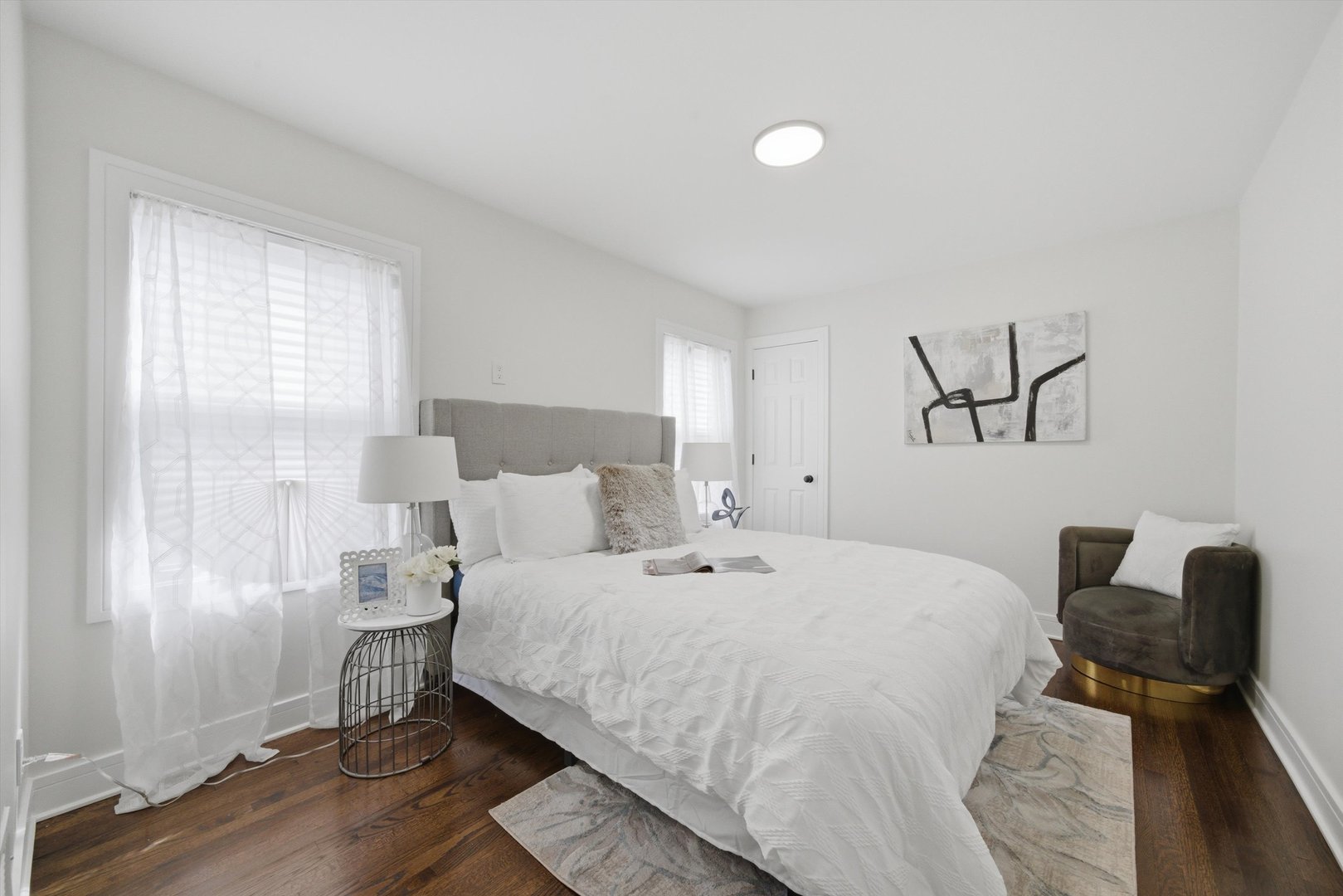 8801 S Clyde Avenue Property Photo 11
