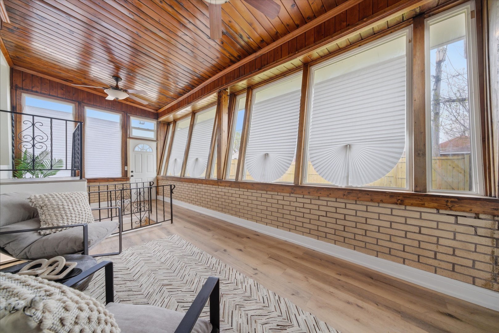 8801 S Clyde Avenue Property Photo 13