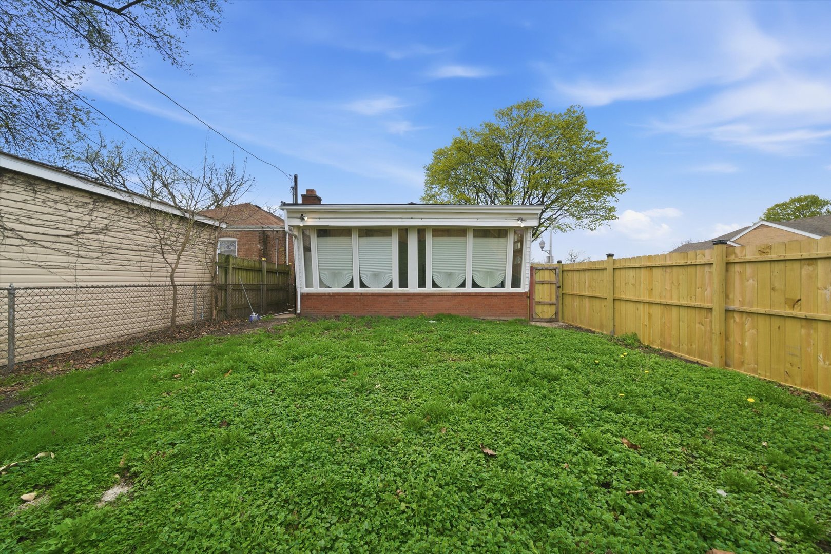 8801 S Clyde Avenue Property Photo 21