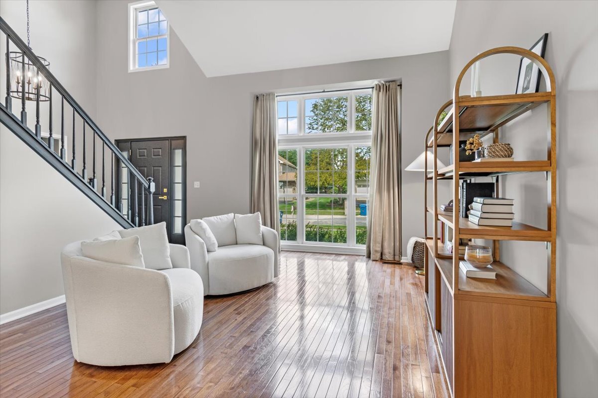 1325 Deerfield Lane Property Photo 3