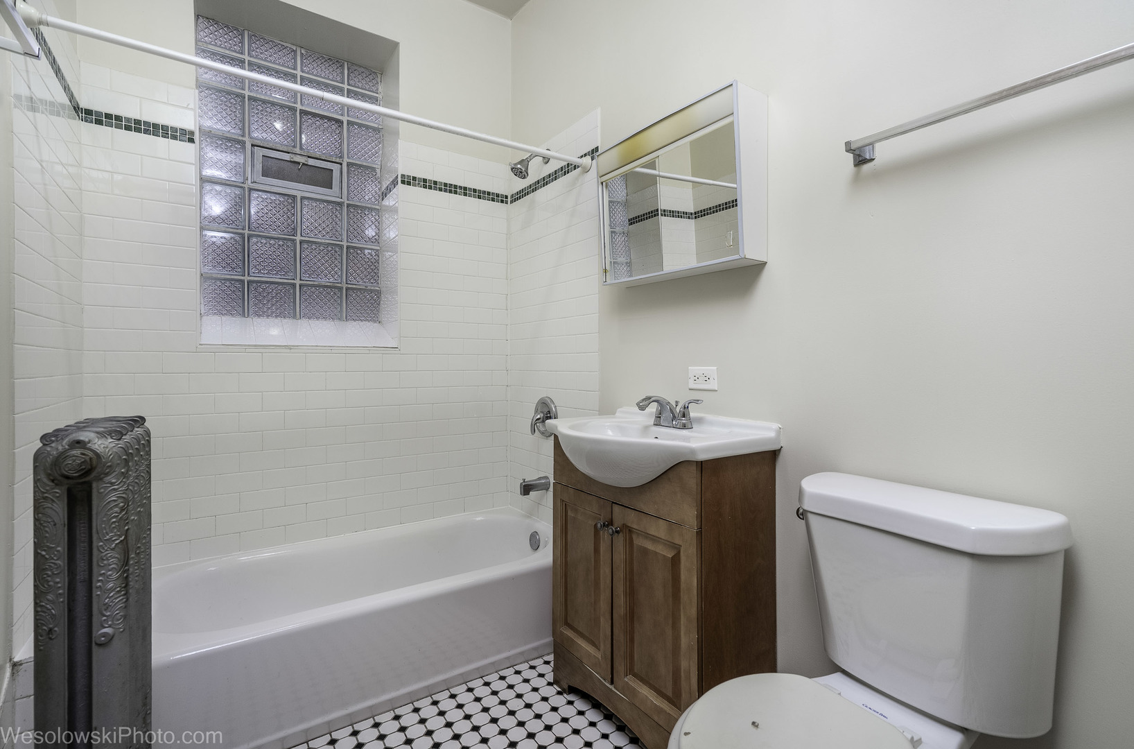 1165 E 54th Street 2 Property Photo 10