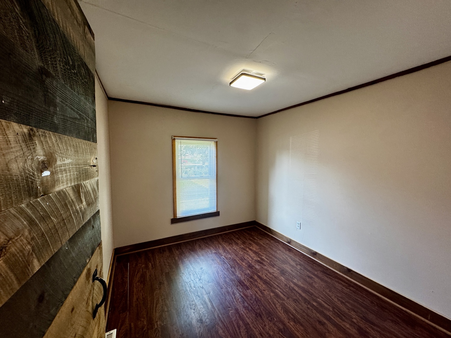 104 N Memorial Street Property Photo 12