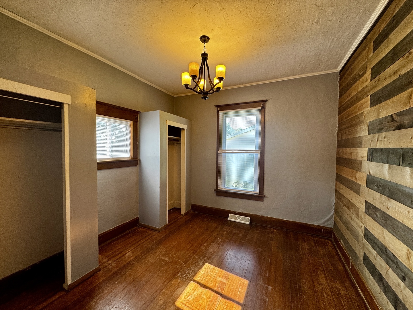 104 N Memorial Street Property Photo 13