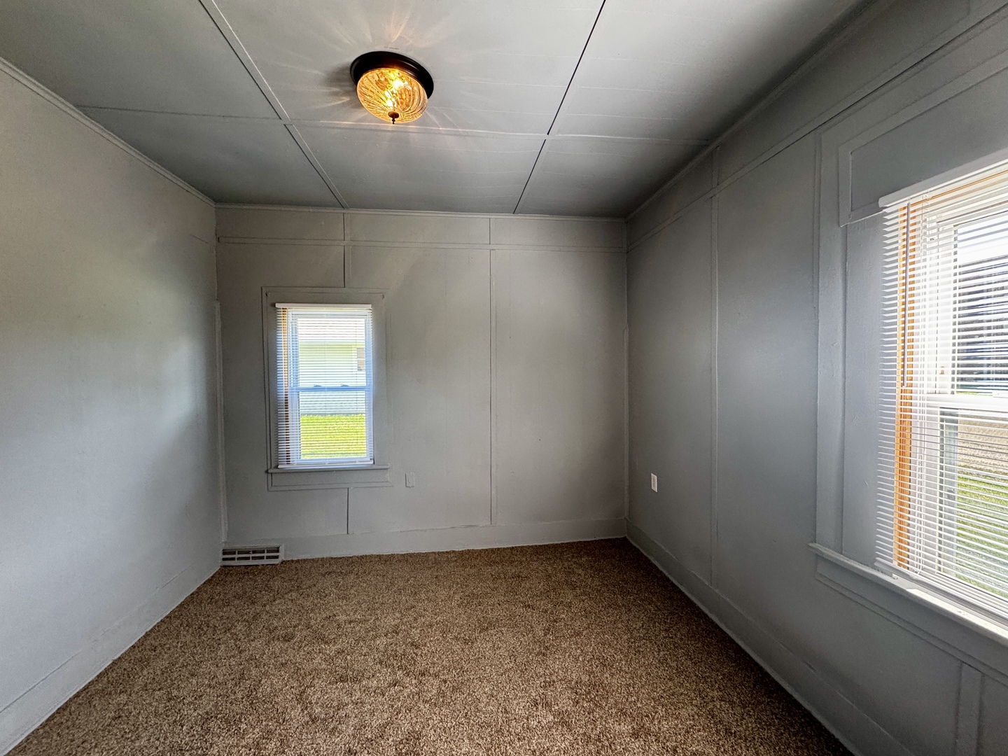 104 N Memorial Street Property Photo 14