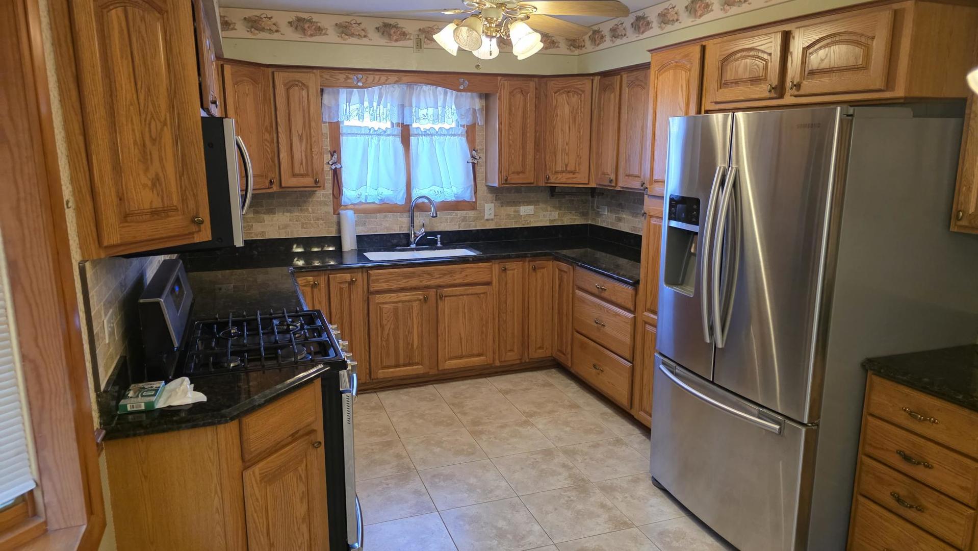 15412 Walnut Road Property Photo 7
