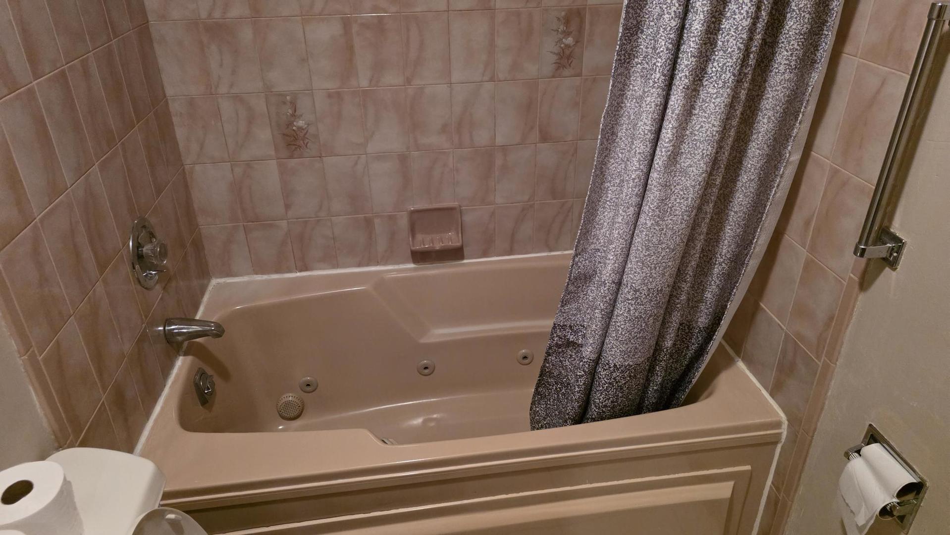 15412 Walnut Road Property Photo 9