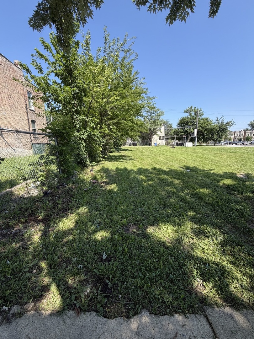 1549 S Central Park Avenue Property Photo 1
