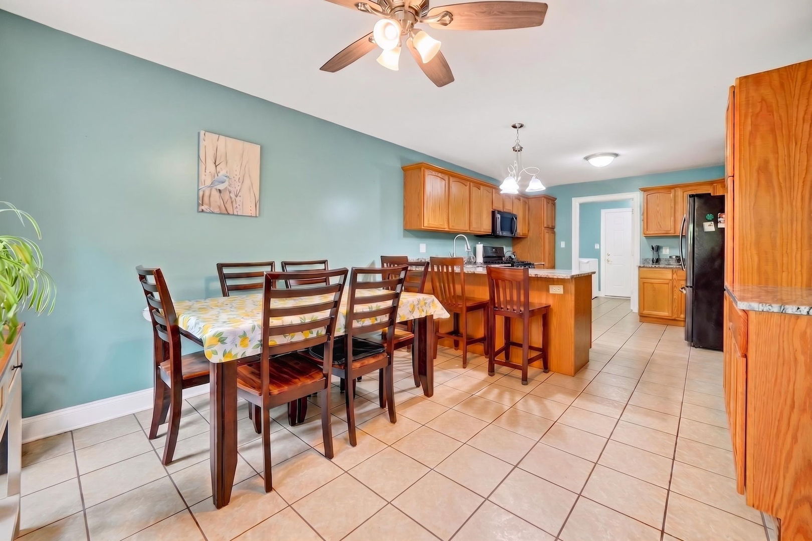 673 Bayfield Drive Property Photo 8