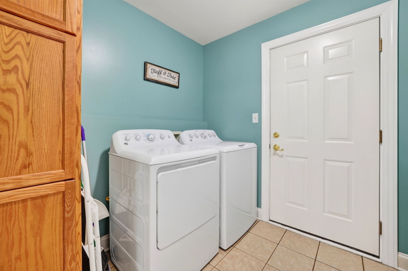 673 Bayfield Drive Property Photo 9