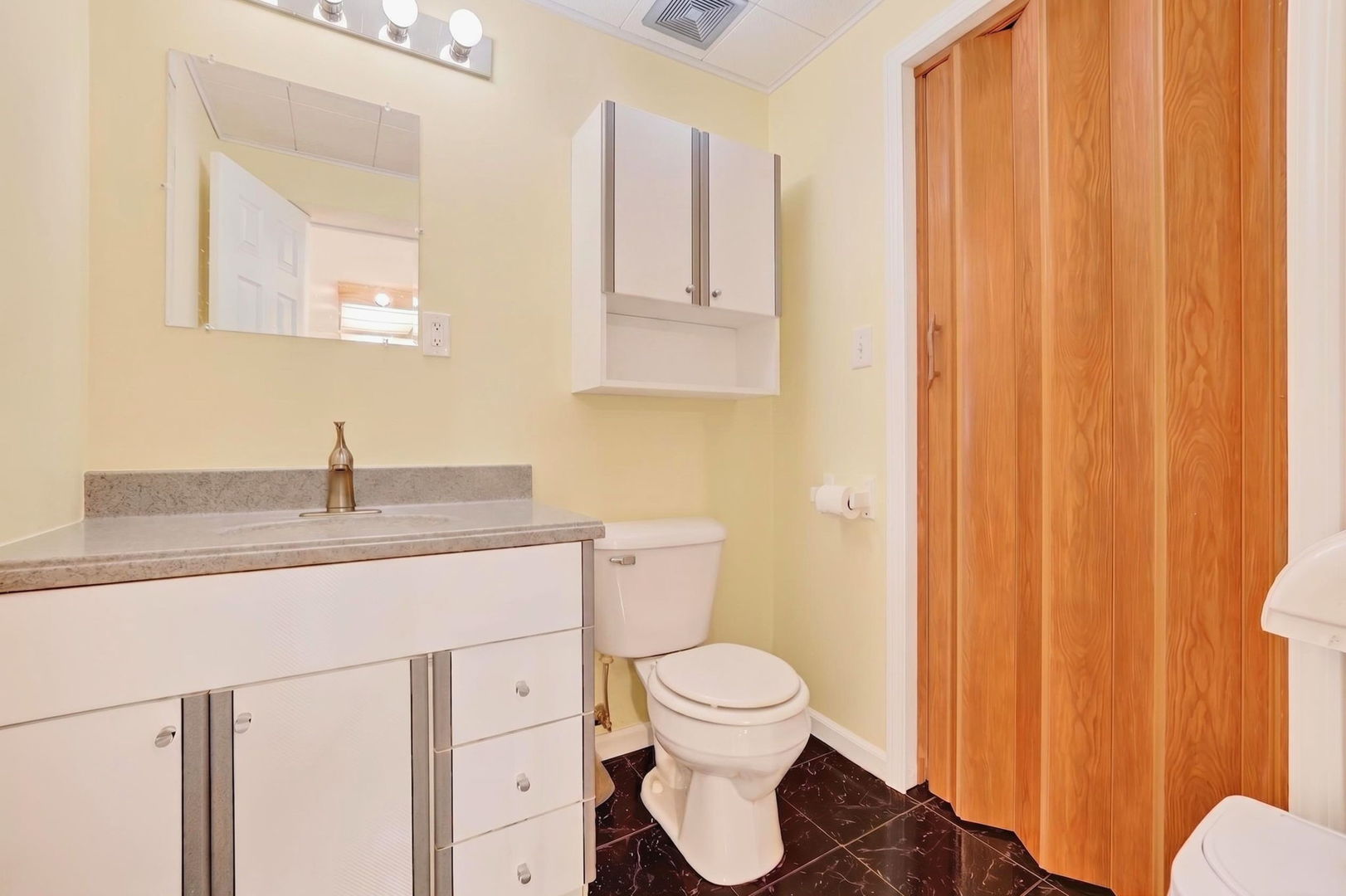 673 Bayfield Drive Property Photo 22