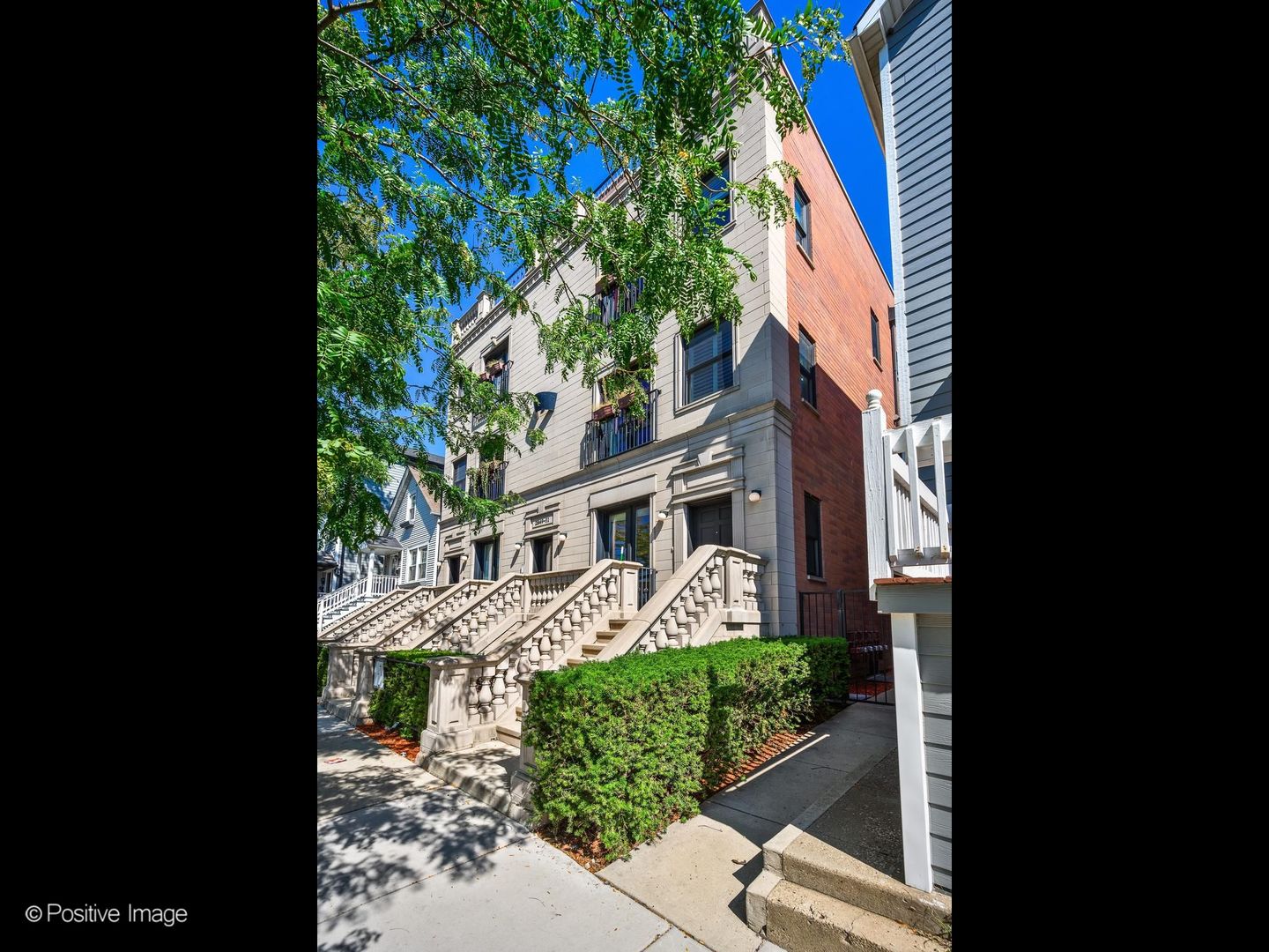 2849 N Ashland Avenue 2s Property Photo 2