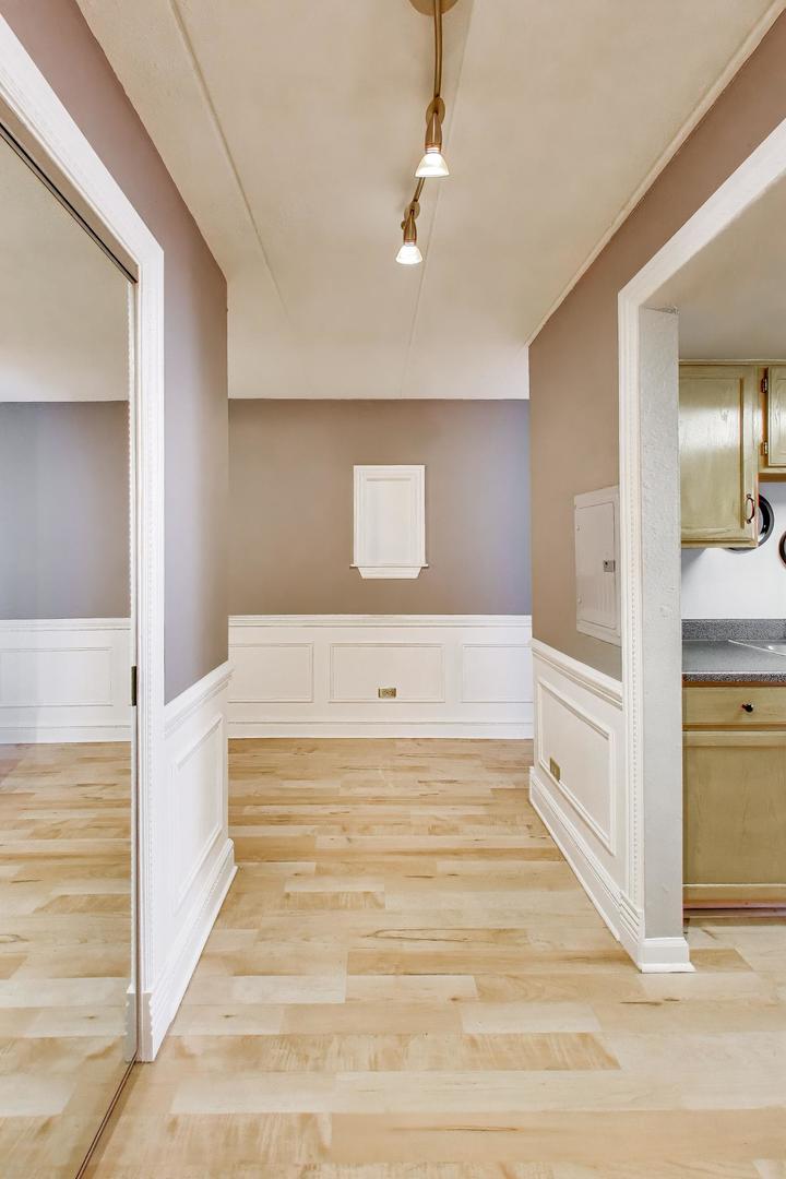 1 Renaissance Place 1118 Property Photo 3