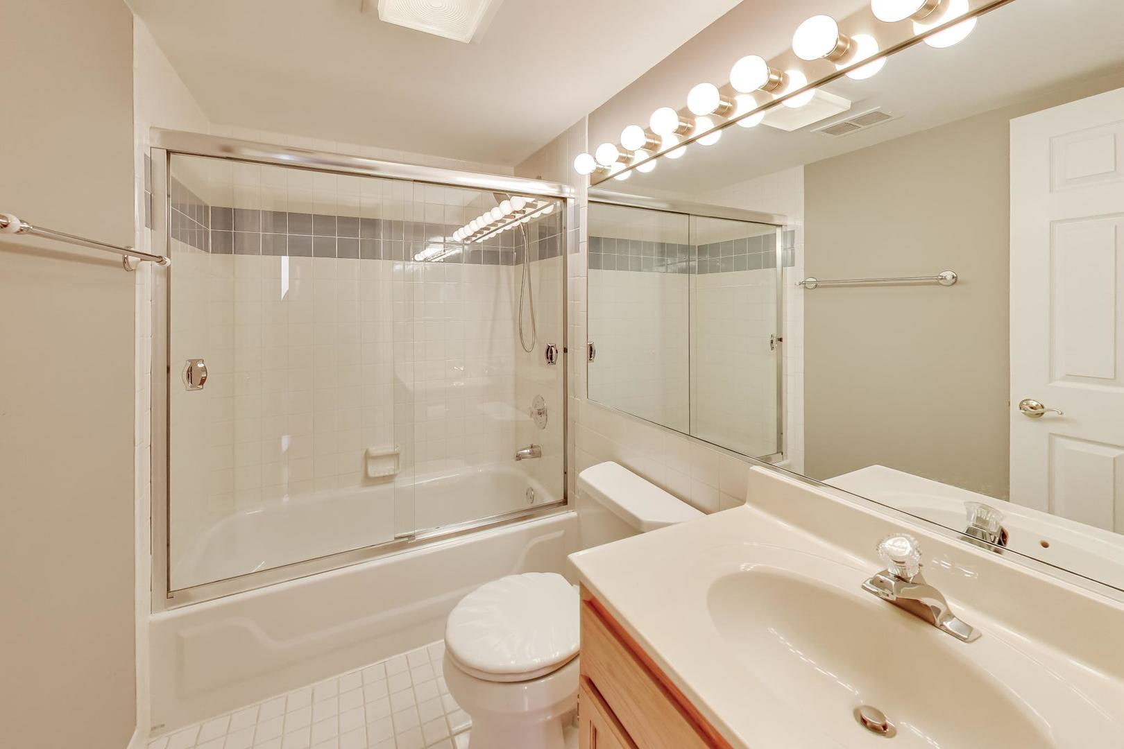 1 Renaissance Place 1118 Property Photo 15