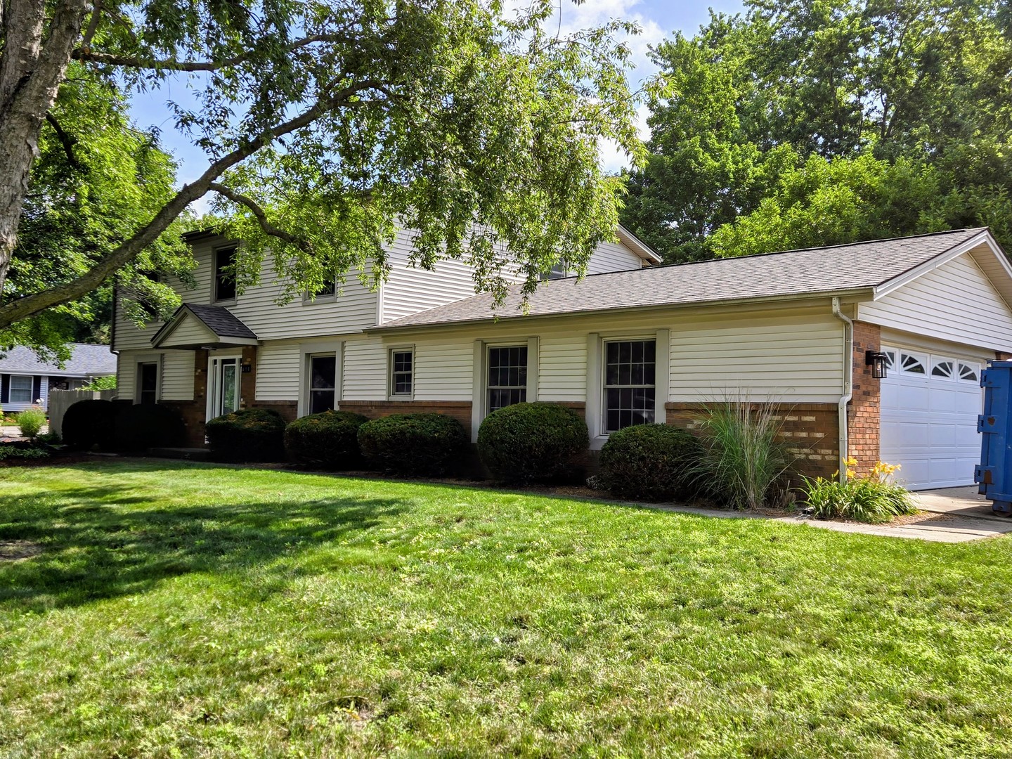 610 Dorset Circle Property Photo 1