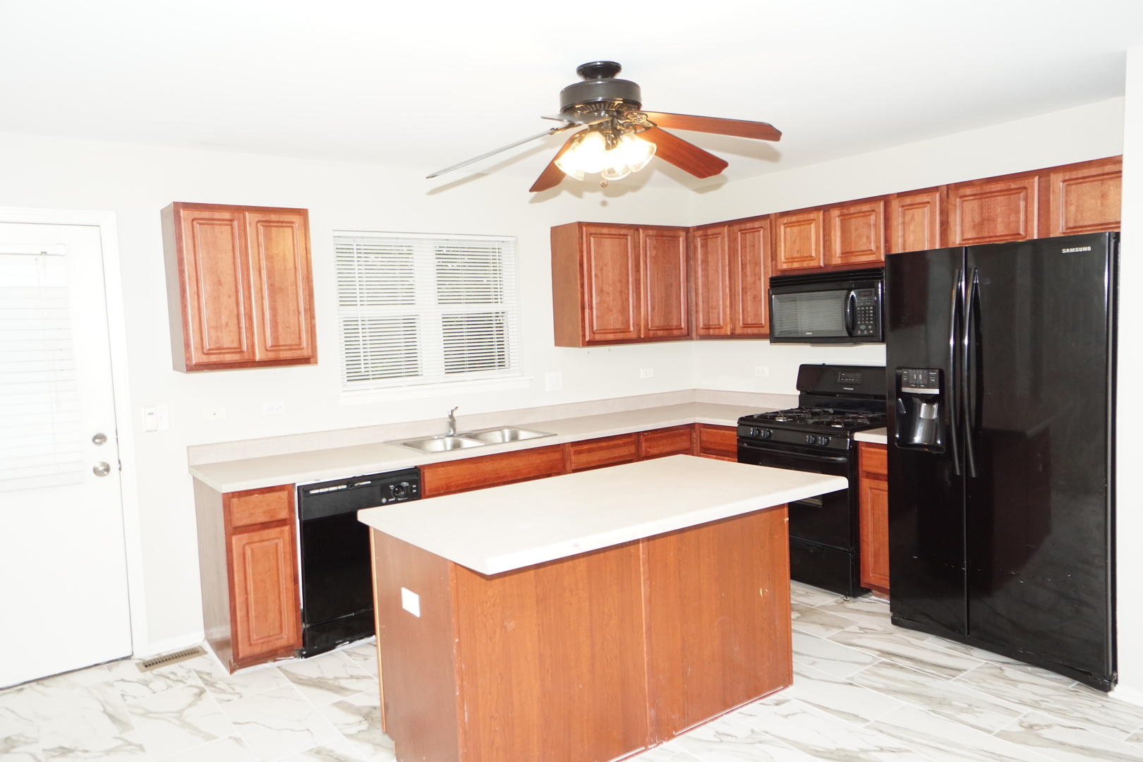 2017 Grayhawk Drive Property Photo 8