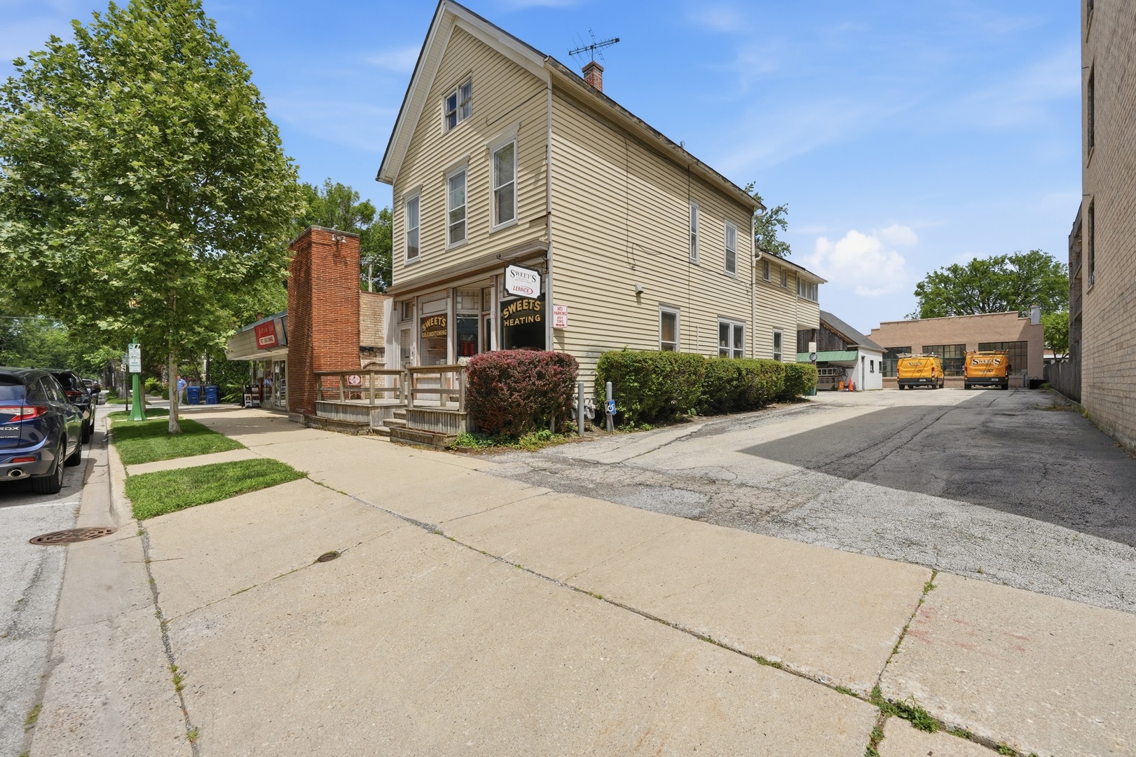 736-740 12th Street Property Photo 10